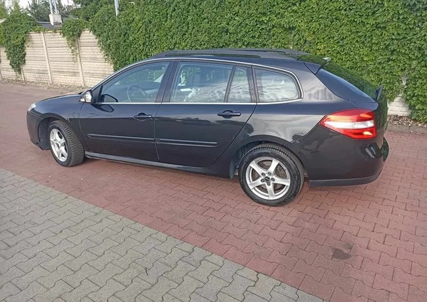 Renault Laguna cena 13000 przebieg: 233000, rok produkcji 2009 z Jędrzejów małe 37